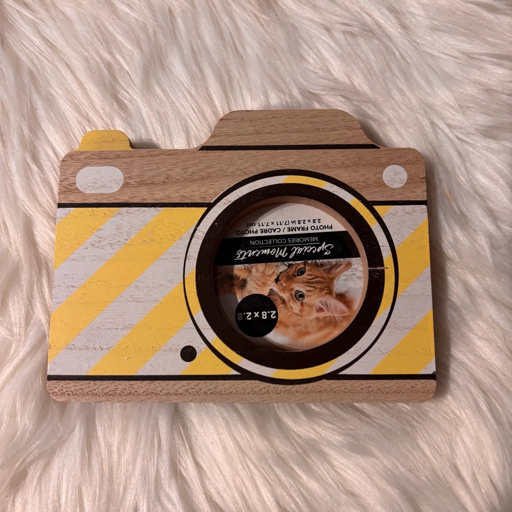 🌟10/$10 Wooden Camera Photo Frame GUC FLAWS